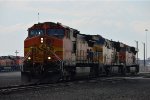 BNSF 5152 power move